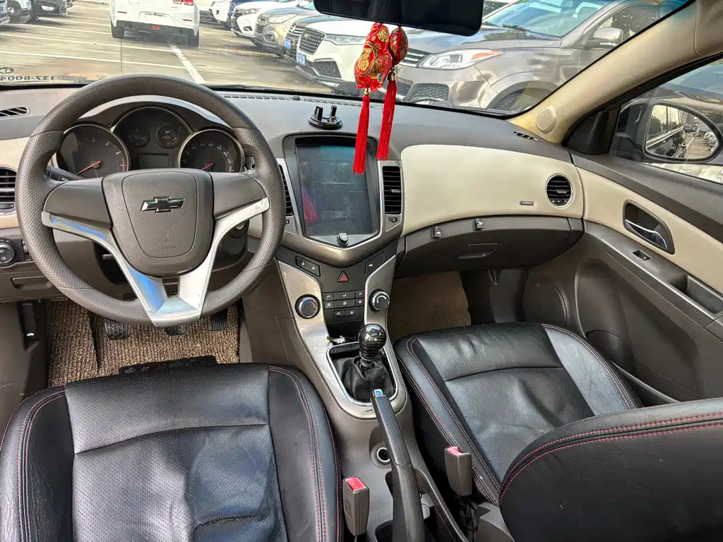 CHEVROLET CRUZE 2015