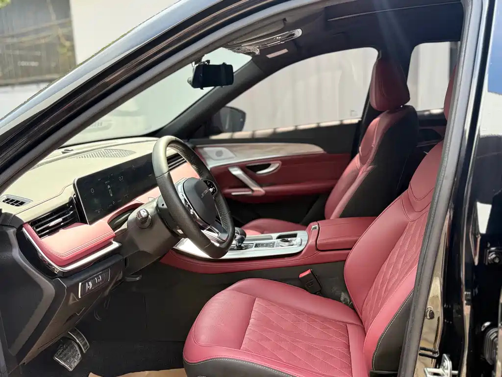 JETOUR X70 PLUS 2022