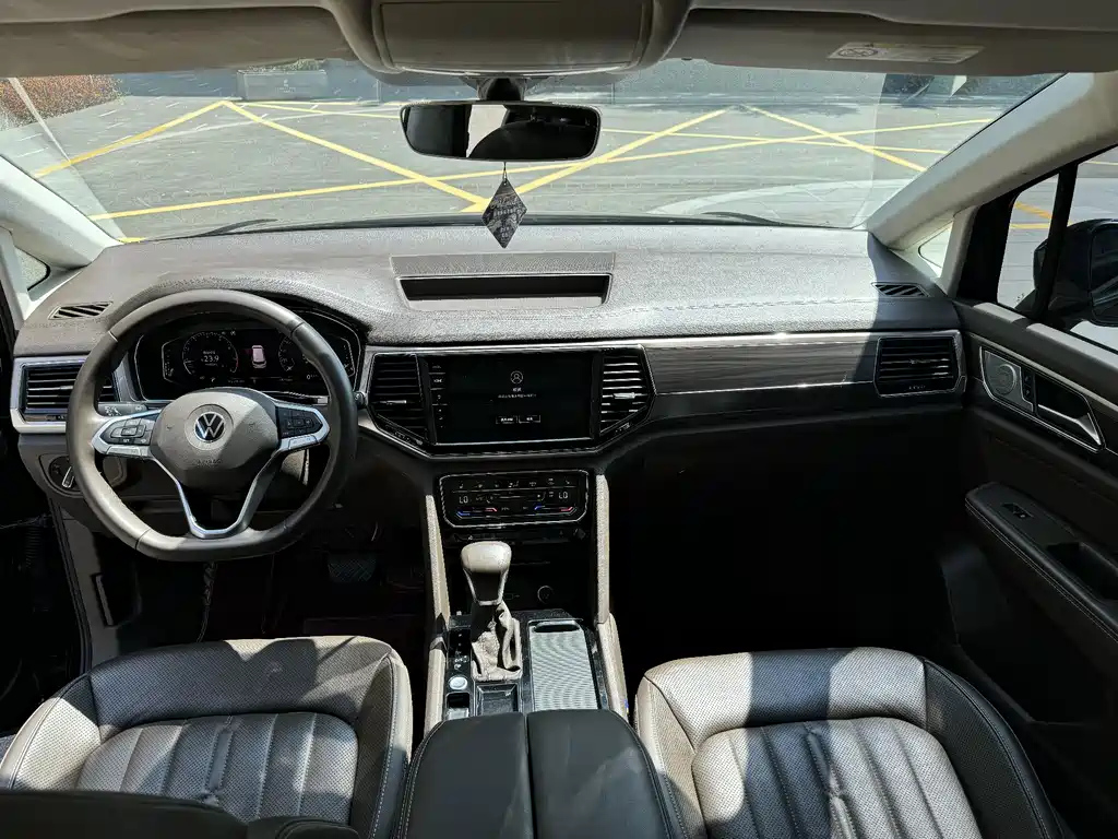 VOLKSWAGEN VILORAN 2021