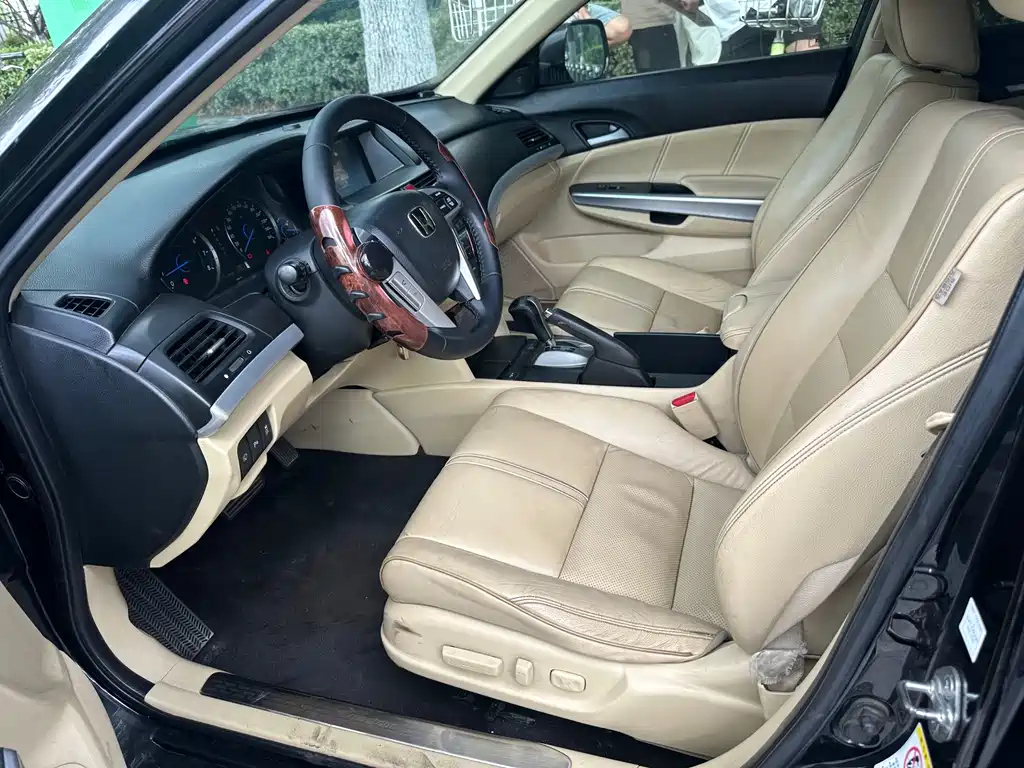 HONDA CROSSTOUR 2012