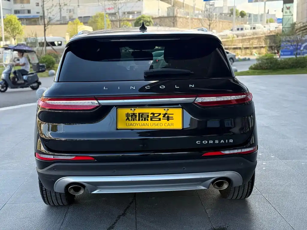 LINCOLN ADVENTURER 2021