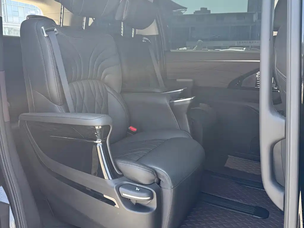 TRUMPCHI M8 2024