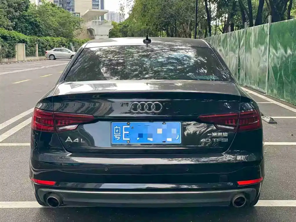 AUDI A4L 2019