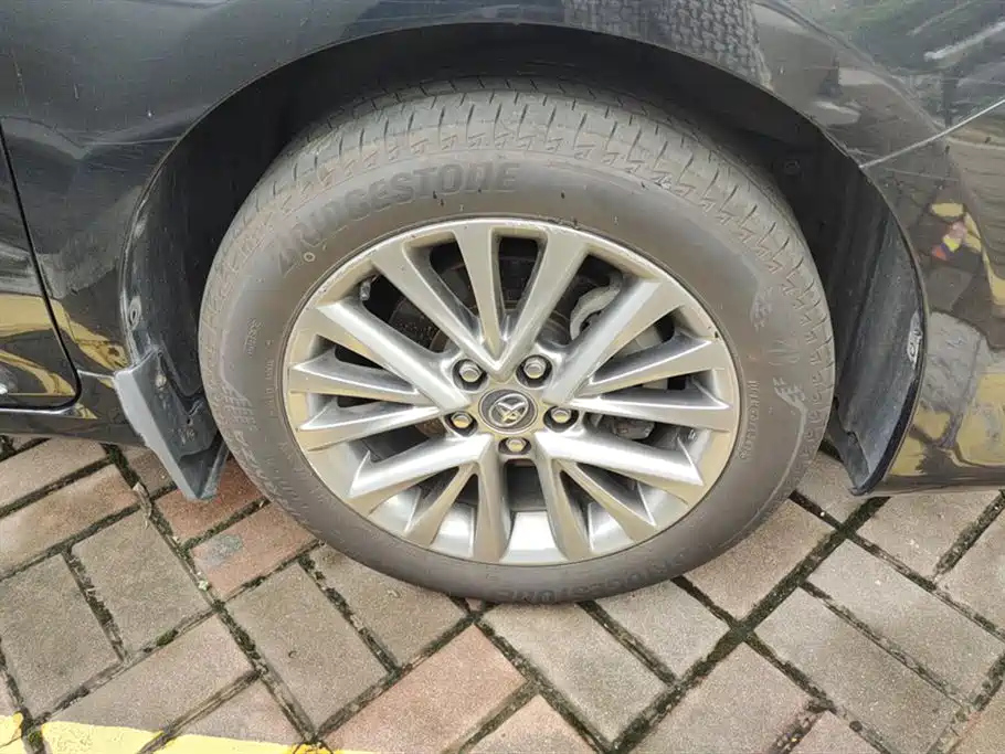 TOYOTA CAMRY 2016
