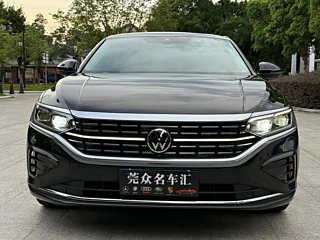 VOLKSWAGEN PASSAT 2024