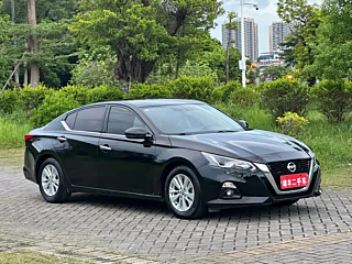 NISSAN TEANA 2021