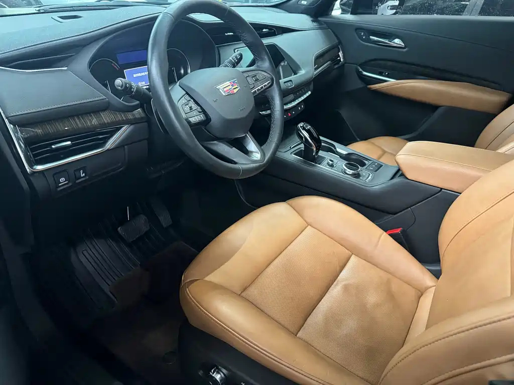 CADILLAC XT4 2022