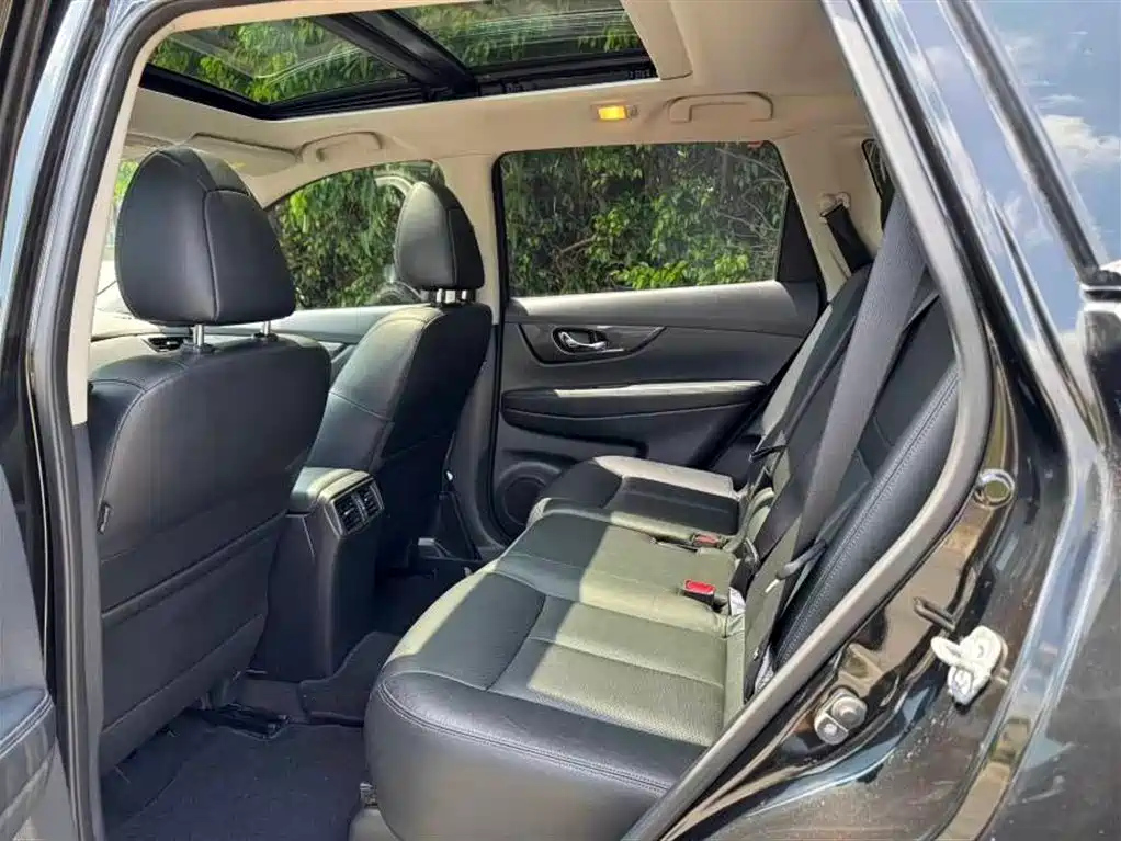 NISSAN X-TRAIL 2017