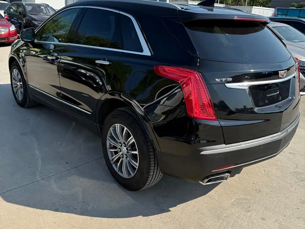 CADILLAC XT5 2016