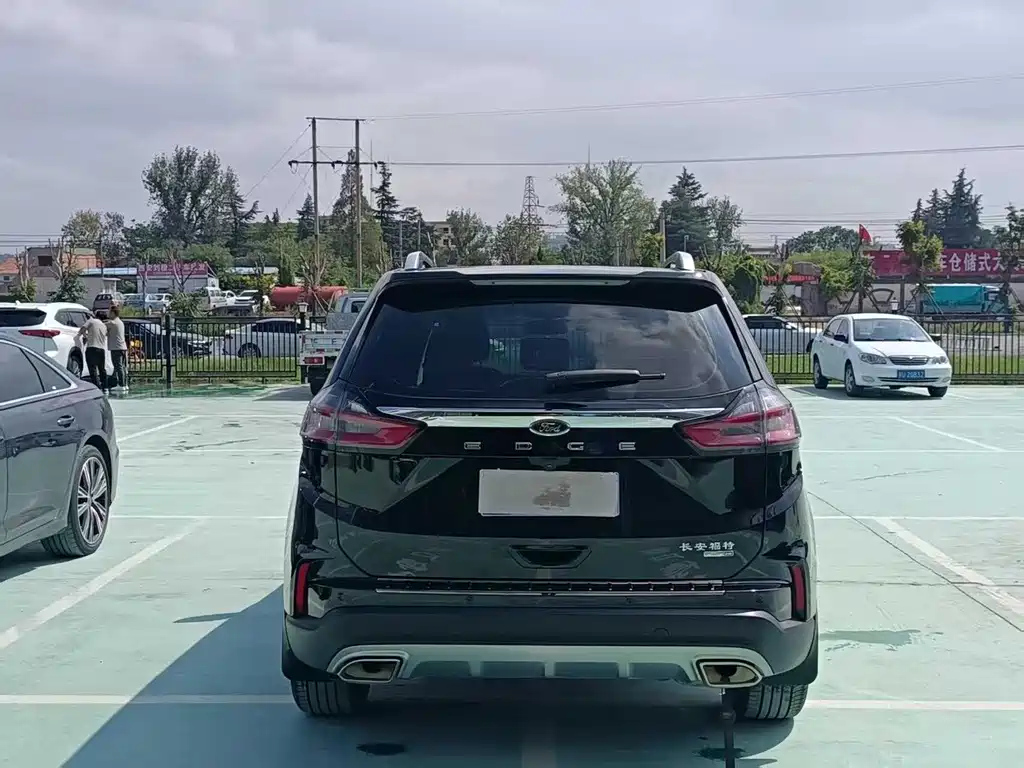 FORD EDGE 2021
