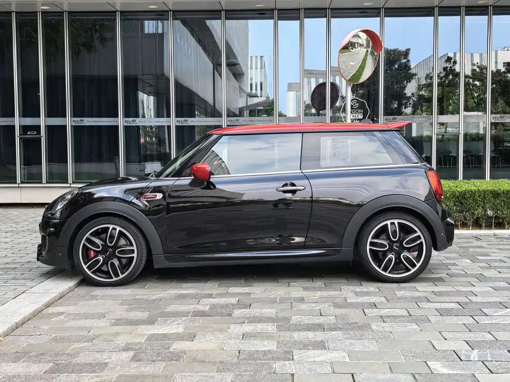 MINI JCW 2020