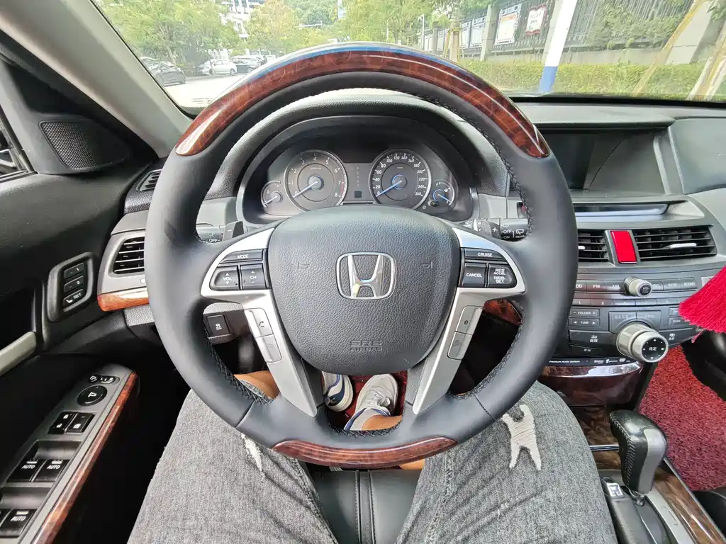 HONDA CROSSTOUR 2011