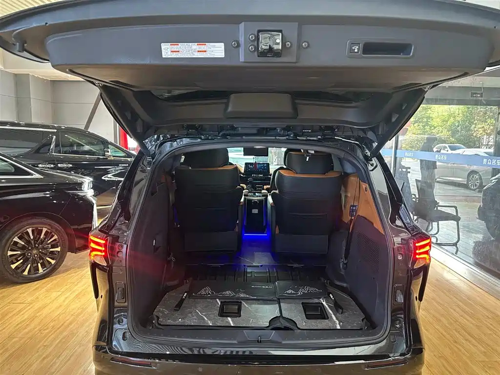 TOYOTA SIENNA SIENNA 2023