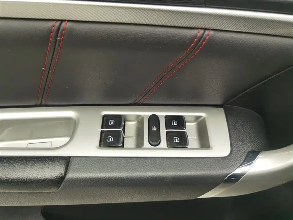 HAVAL M6 2017