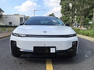 LEAPMOTOR B01  2025