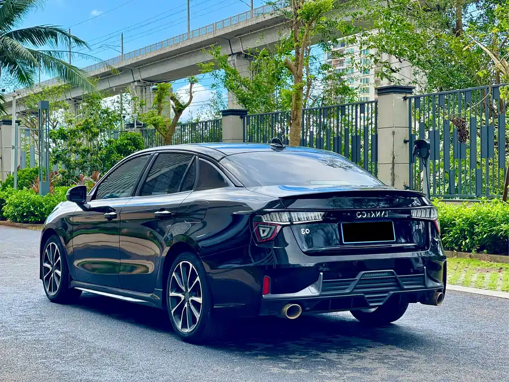 LYNK&CO 03 2019
