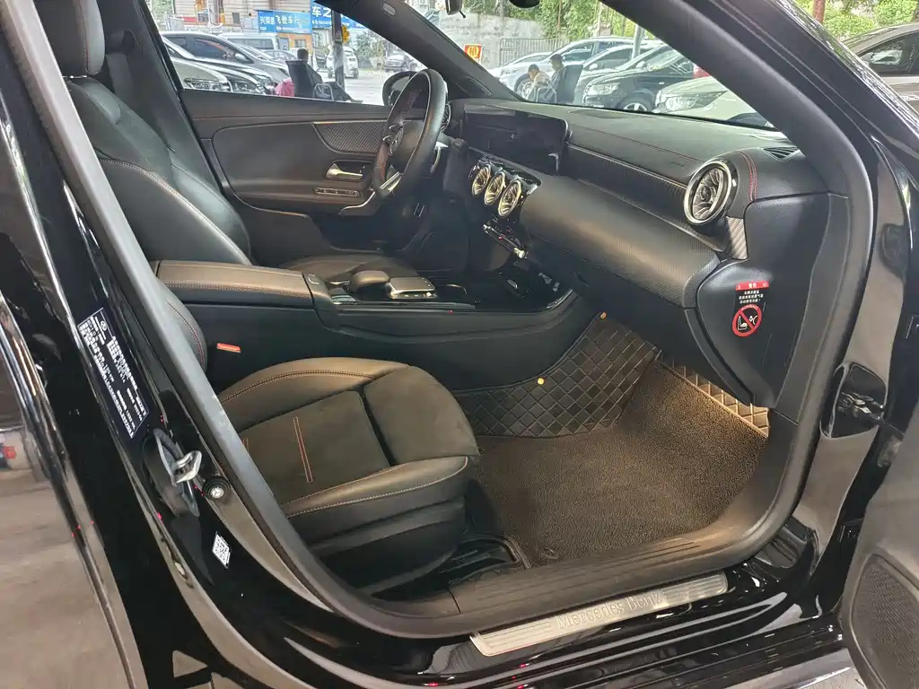 MERCEDES BENZ A-CLASS 2024