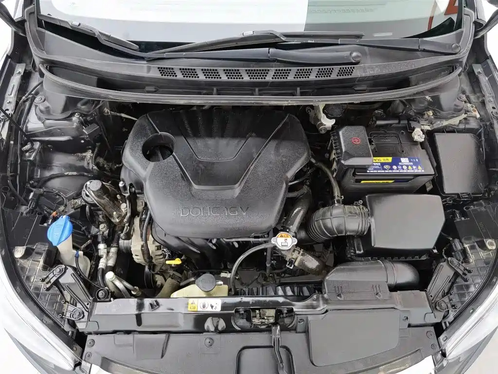 HYUNDAI ELANTRA 2013