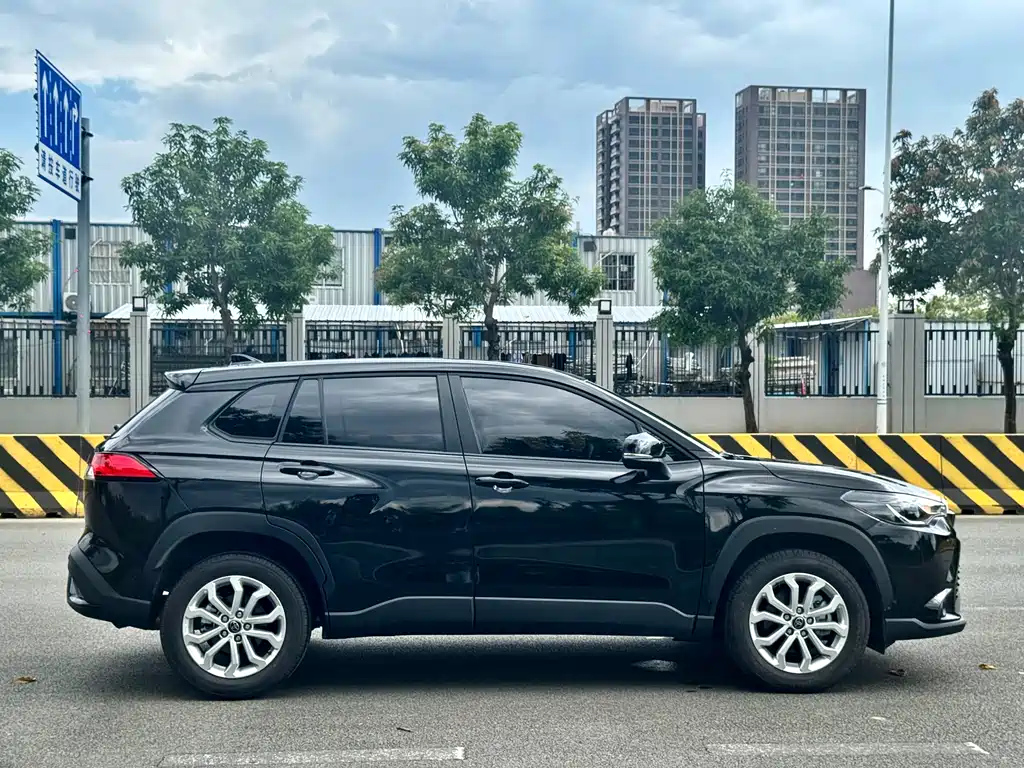 TOYOTA FRONTLANDER 2024