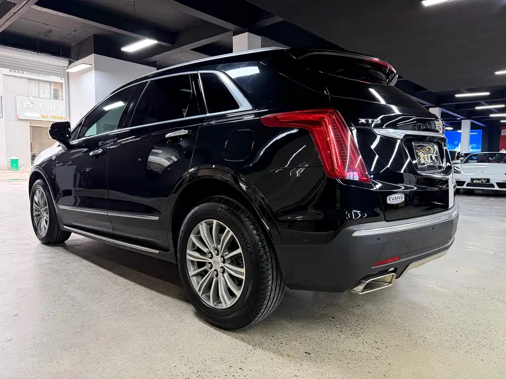CADILLAC XT5 2016