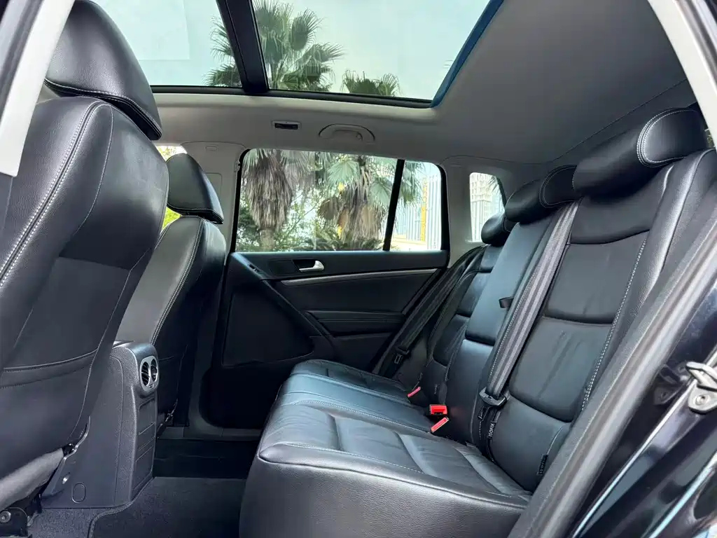 VOLKSWAGEN TIGUAN 2017