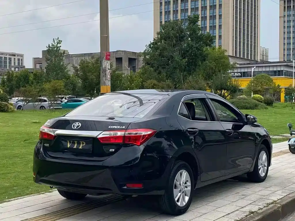 TOYOTA COROLLA 2014