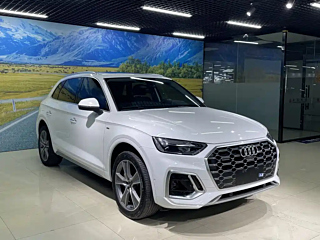 AUDI Q5L  2021