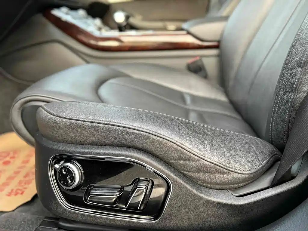 AUDI A8 2014