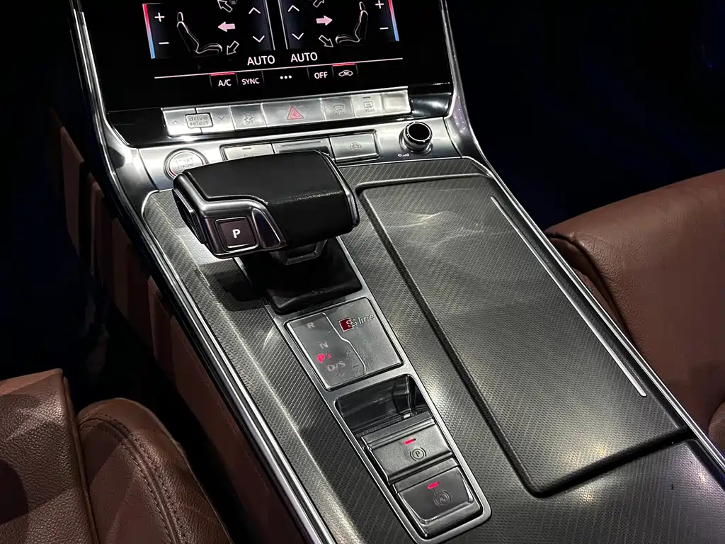 AUDI A6L 2020