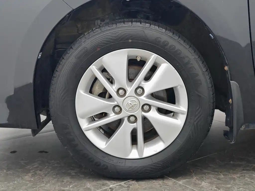 TOYOTA COROLLA 2014