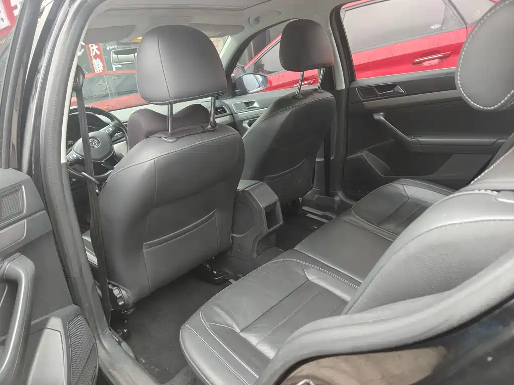 VOLKSWAGEN LAVIDA 2017