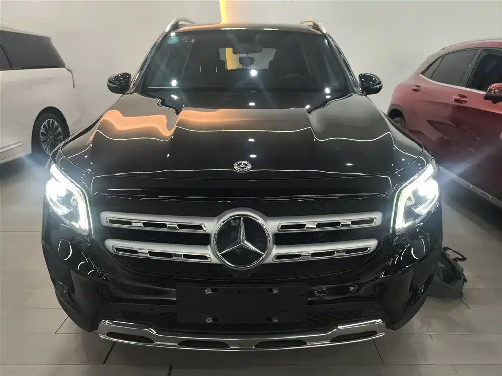 MERCEDES BENZ GLB 2020