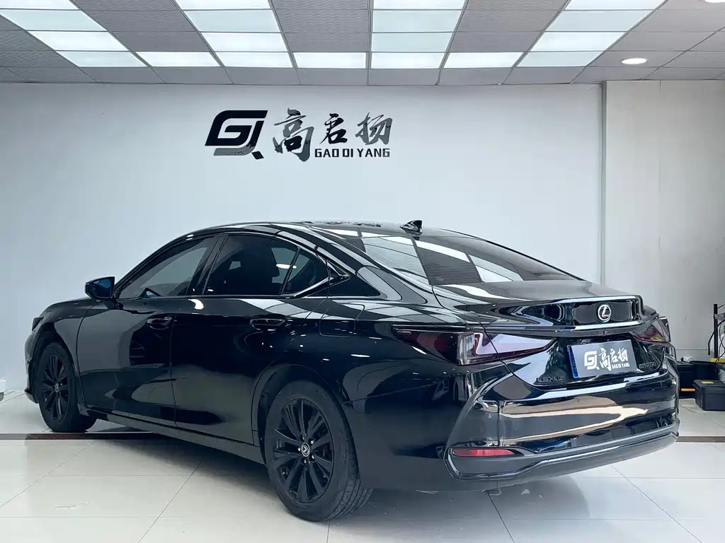 LEXUS ES 2021