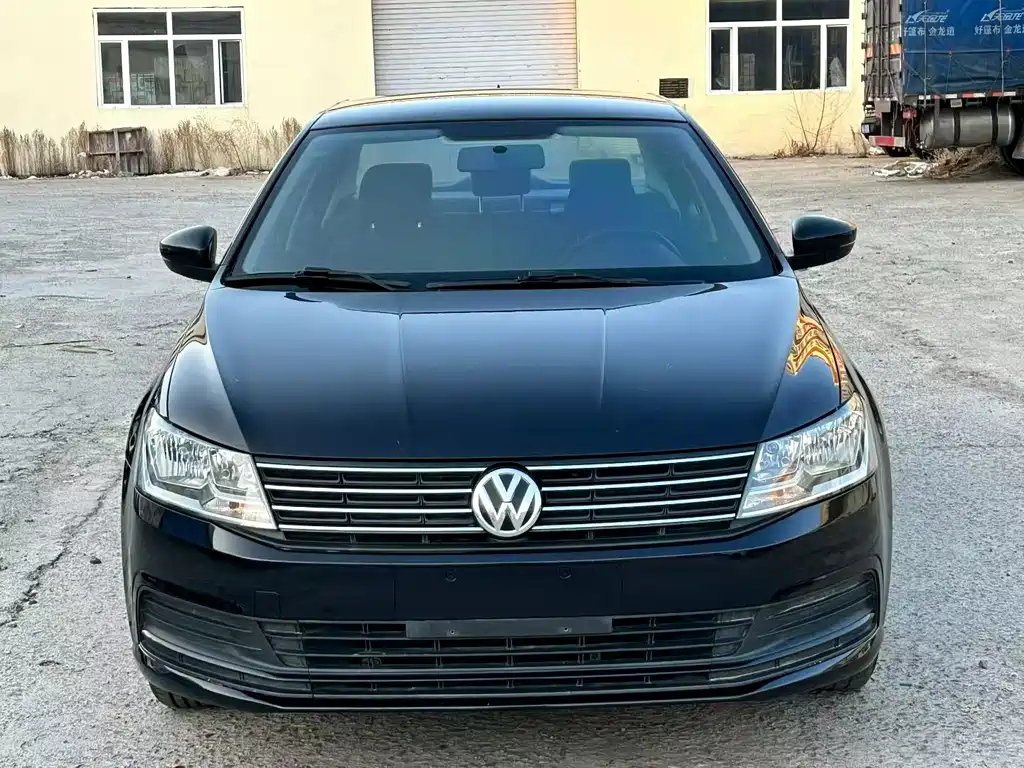 VOLKSWAGEN LAVIDA 2016