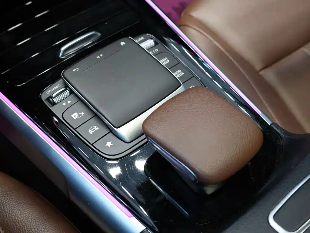 MERCEDES BENZ GLB 2022