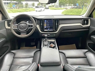 VOLVO XC60  2021 YEAR T5 4WD  SPORT 2021