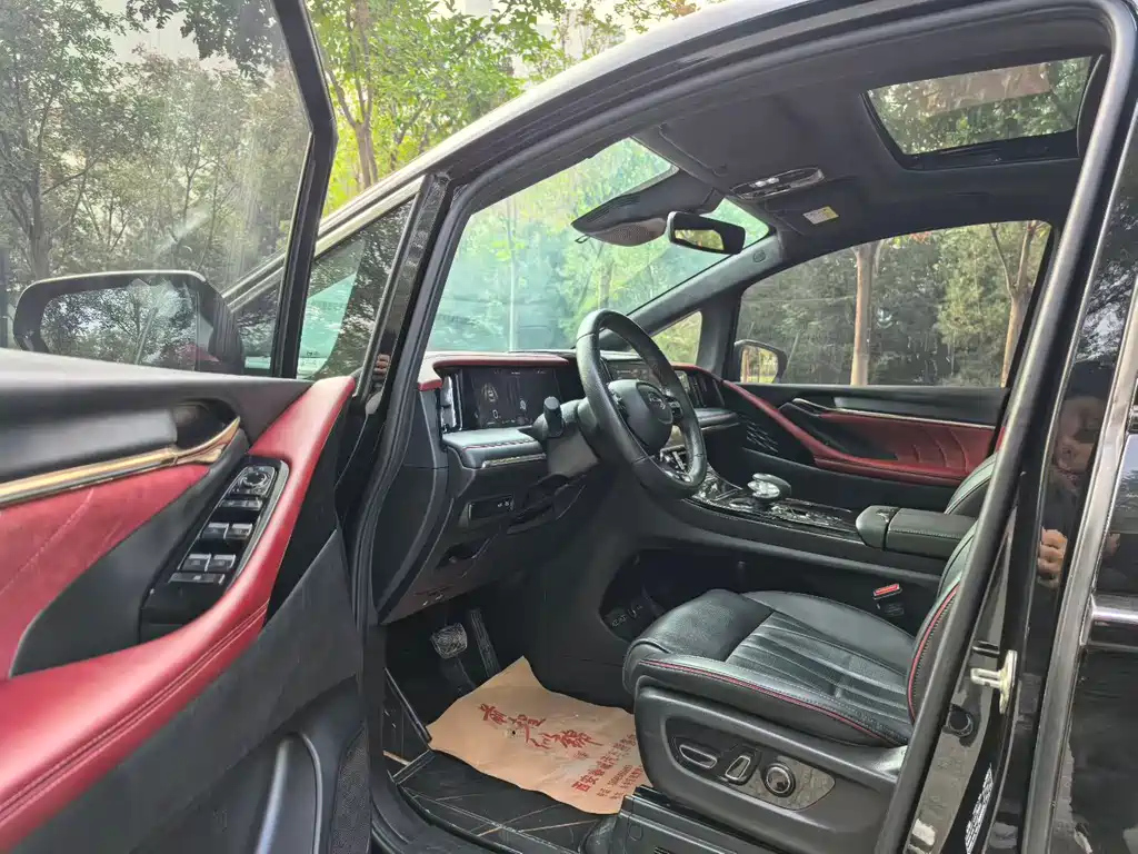 TRUMPCHI M8 2023