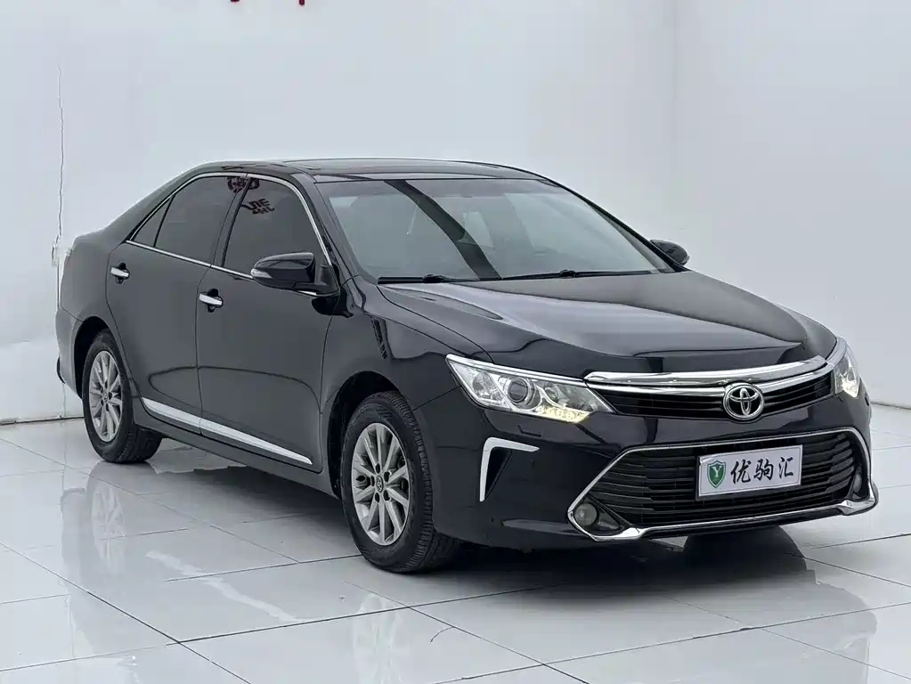 TOYOTA CAMRY 2017