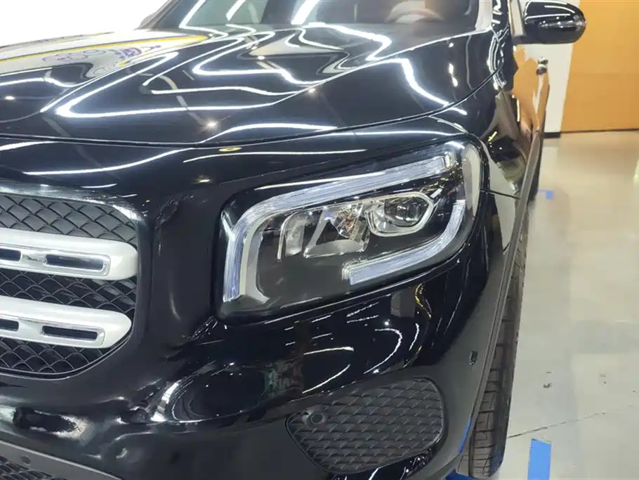 MERCEDES BENZ GLB 2023