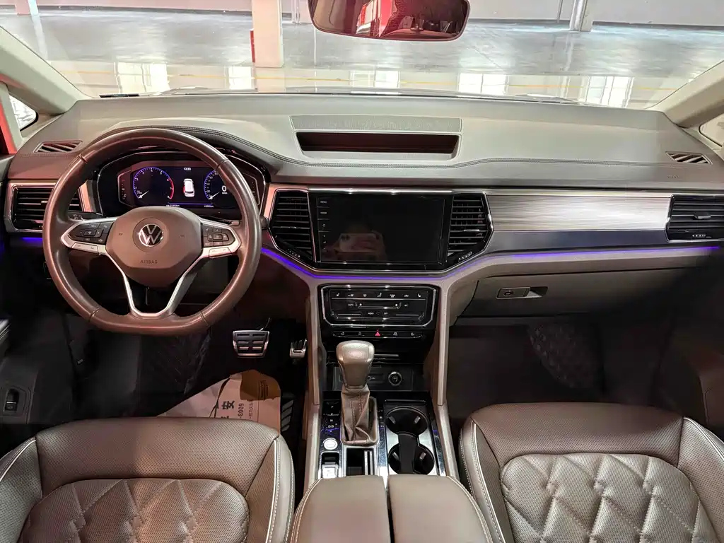 VOLKSWAGEN VILORAN 2022