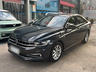 VOLKSWAGEN BORA  2021