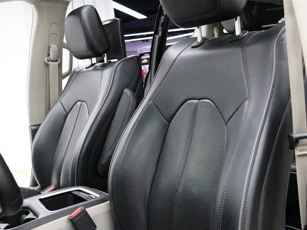CHRYSLER OTHER 2017