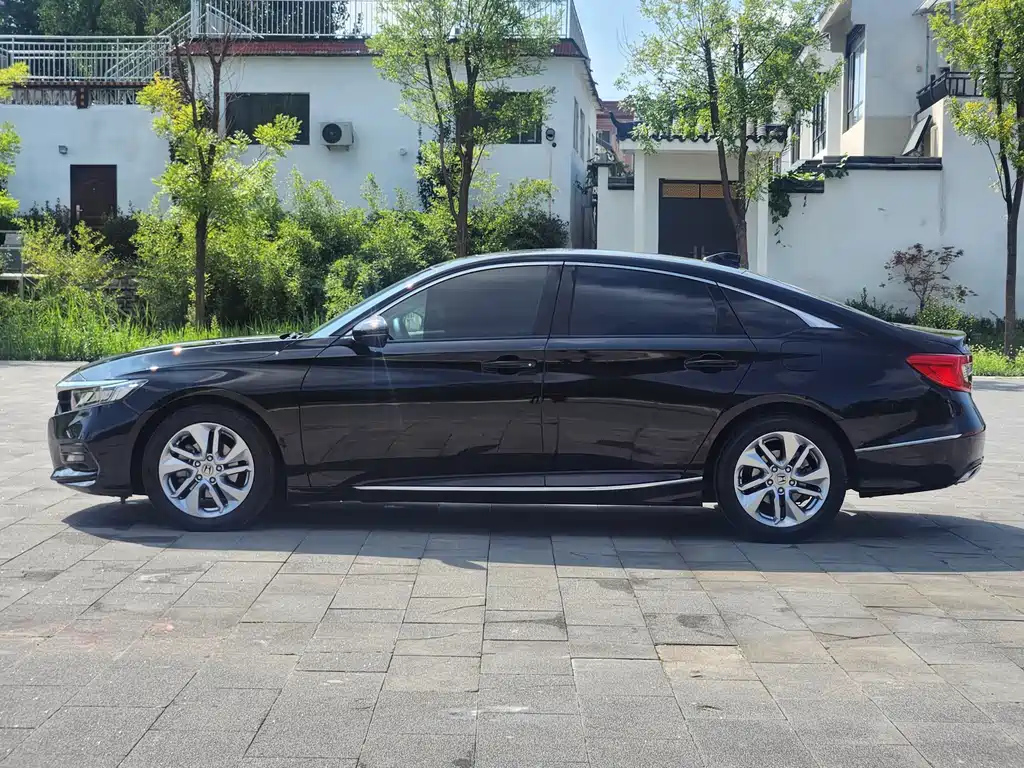 HONDA ACCORD 2018