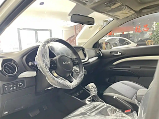 KIA VENUE  2021 YEAR 1.4L CVT YEAR 2021