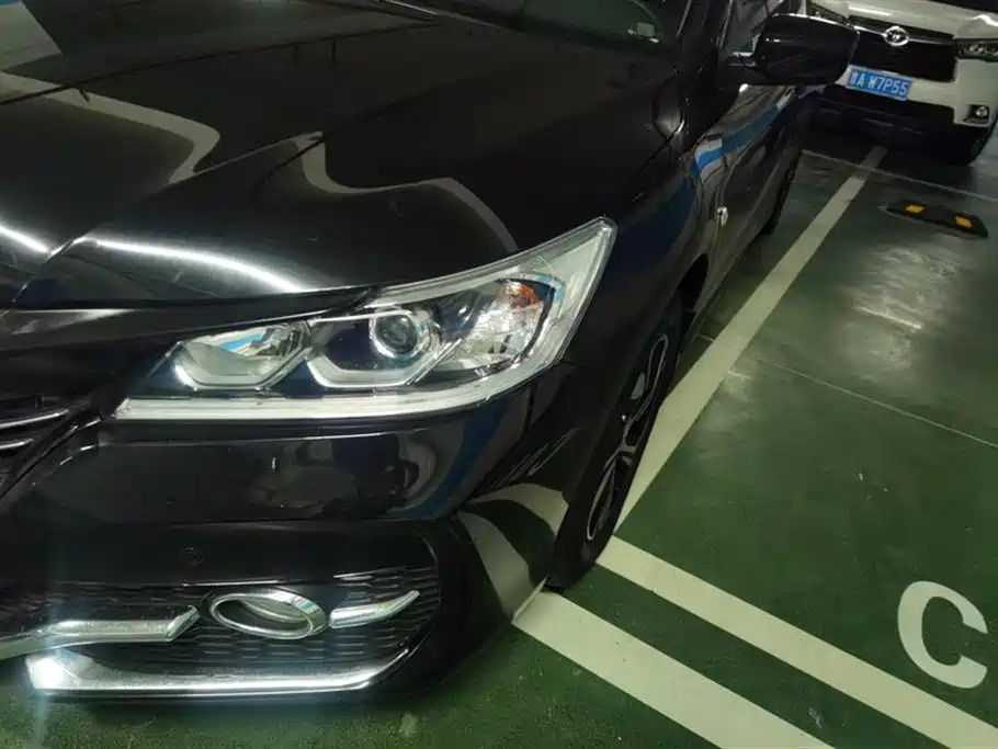 HONDA ACCORD 2018
