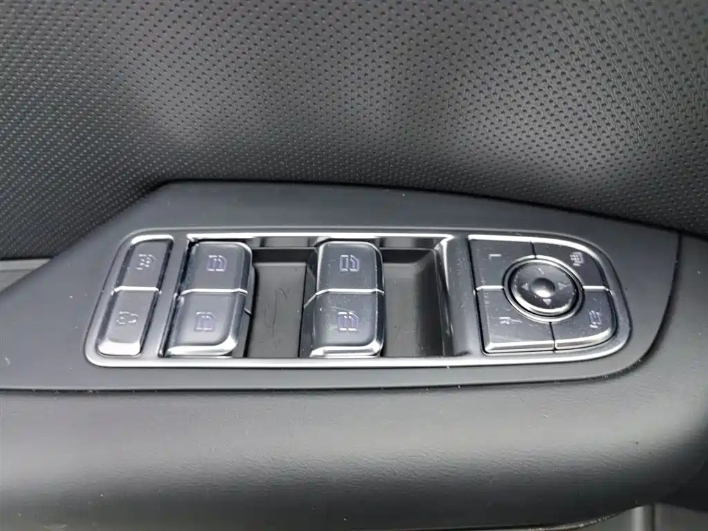 HONGQI HQ9 2023