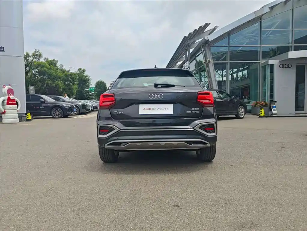 AUDI Q2L 2023