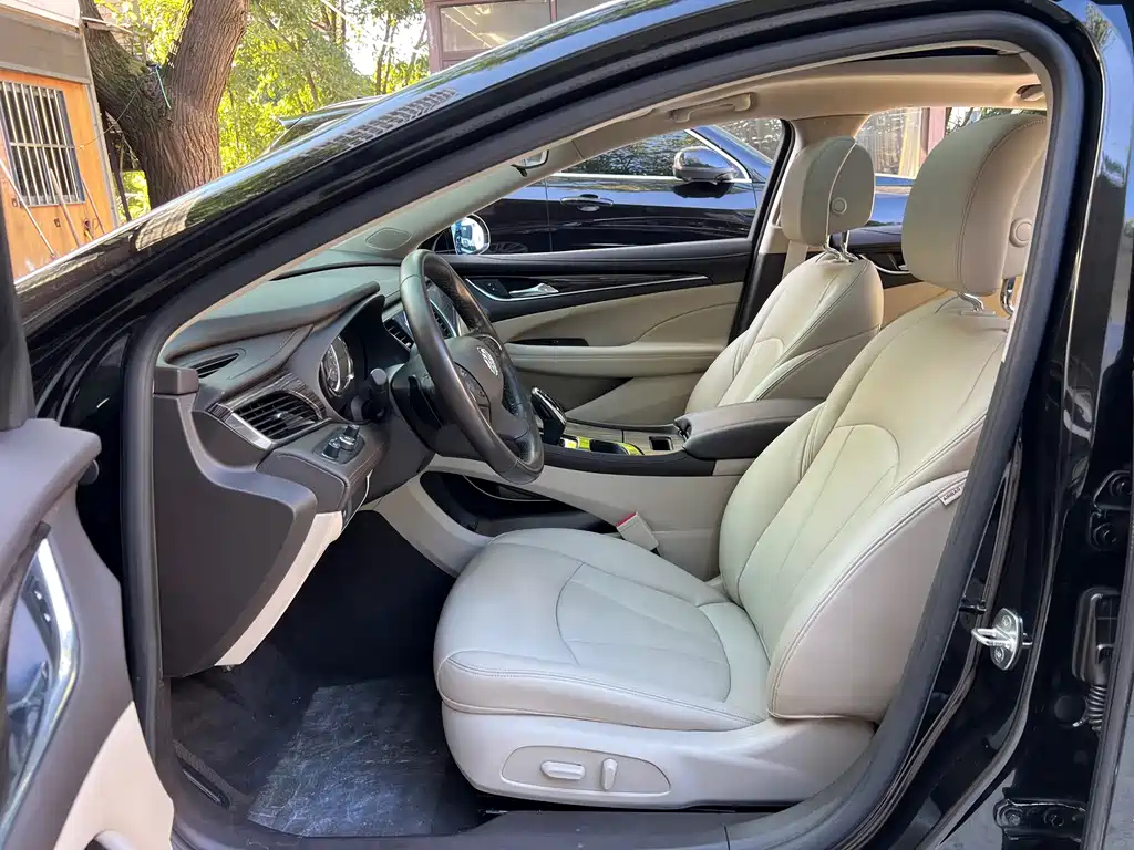 BUICK LACROSSE 2017
