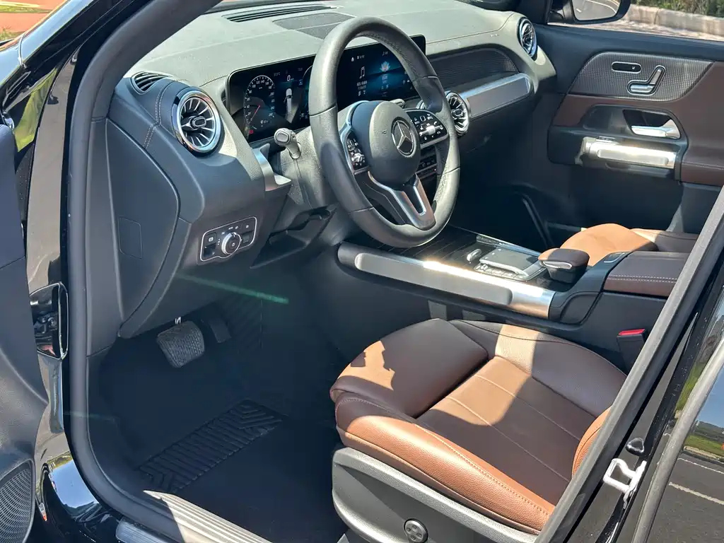 MERCEDES BENZ GLB 2021