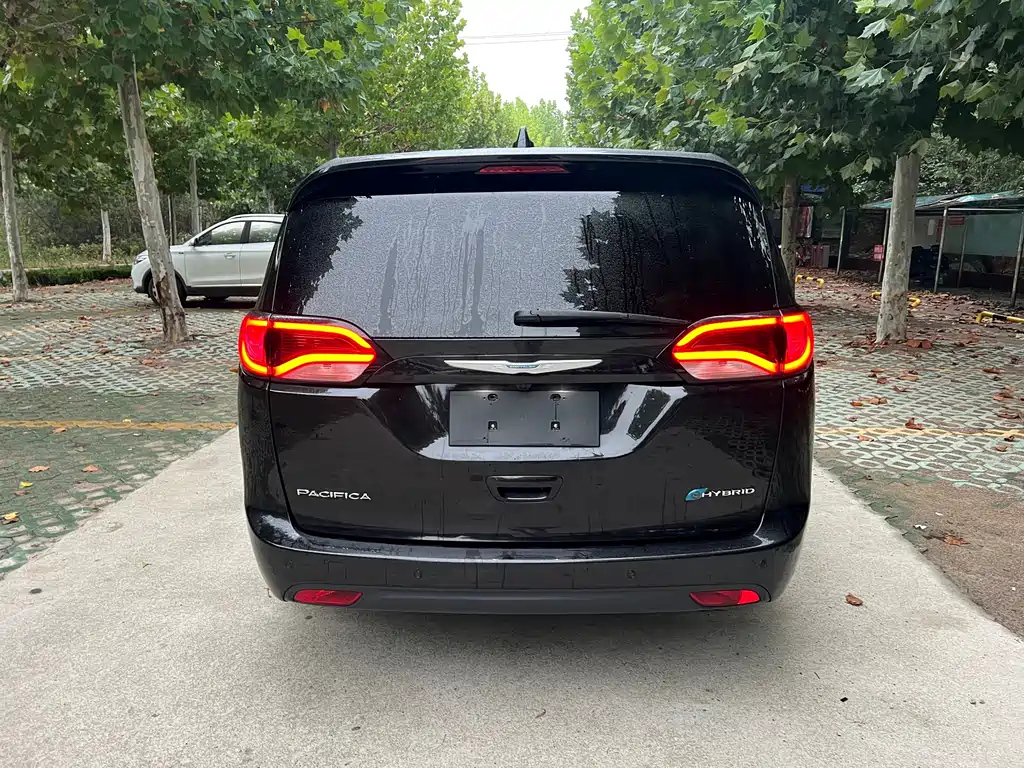 CHRYSLER BIG 捷龙PHEV IMPO 2025